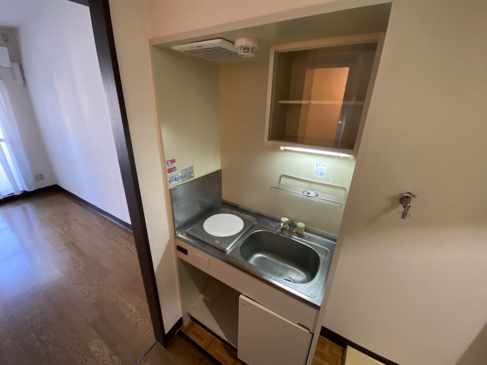 キッチン　１口ＩＨコンロ付コンパクトキッチンです