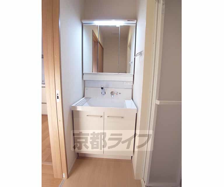 洗面設備　ワイドサイズのシャンプードレッサーです！