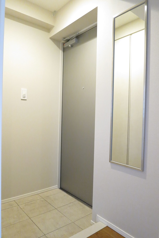 玄関　落ち着いた玄関です