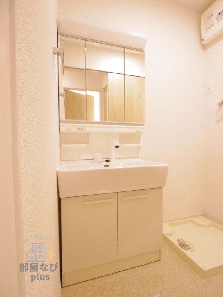 洗面設備　※同仕様写真です