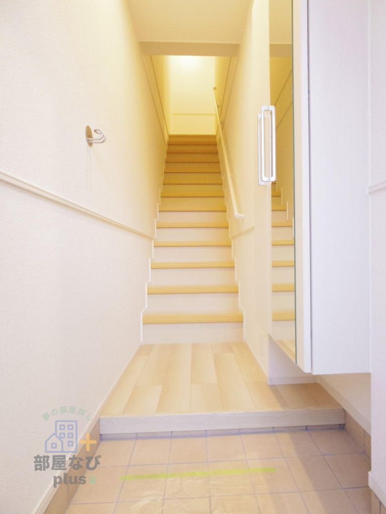 玄関　※同仕様写真です