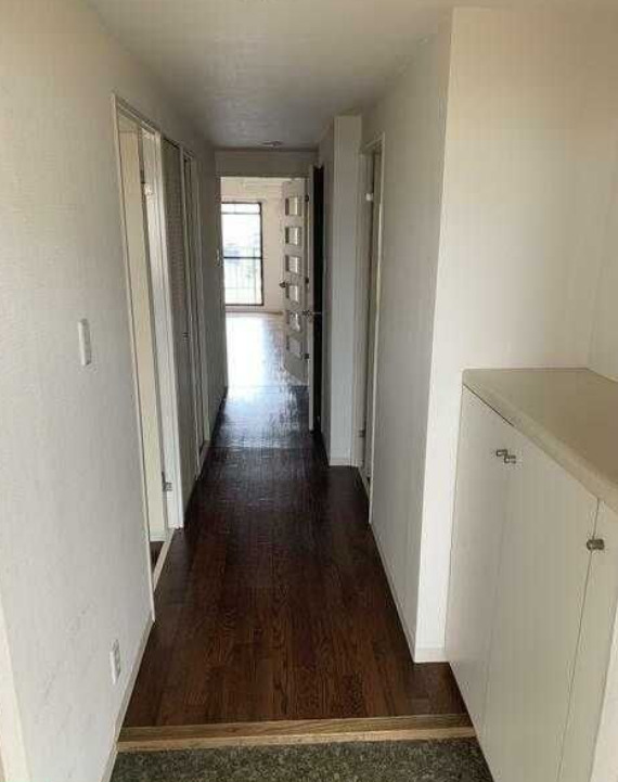 玄関　※別部屋参考写真