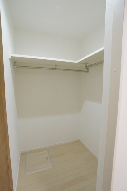 収納　ウォークインクローゼット