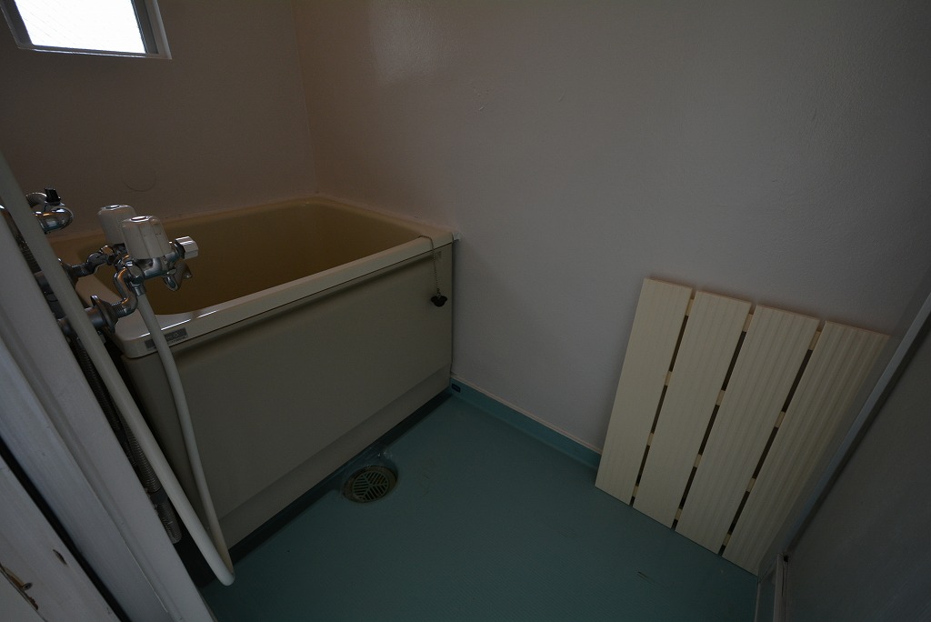 バス・シャワールーム　シンプルで機能的なユニットバスです！