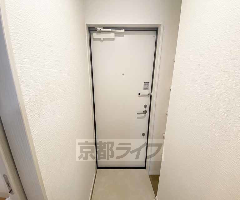 玄関　玄関収納あります