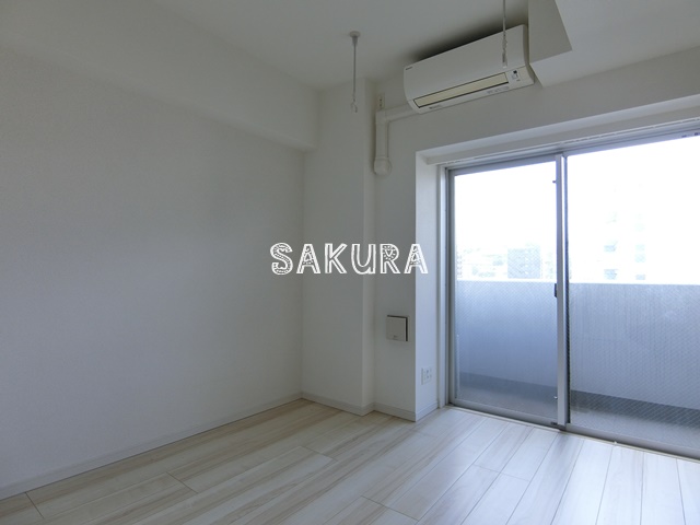 居室・リビング　こちらのリビングで趣味の時間をお楽しみください♪