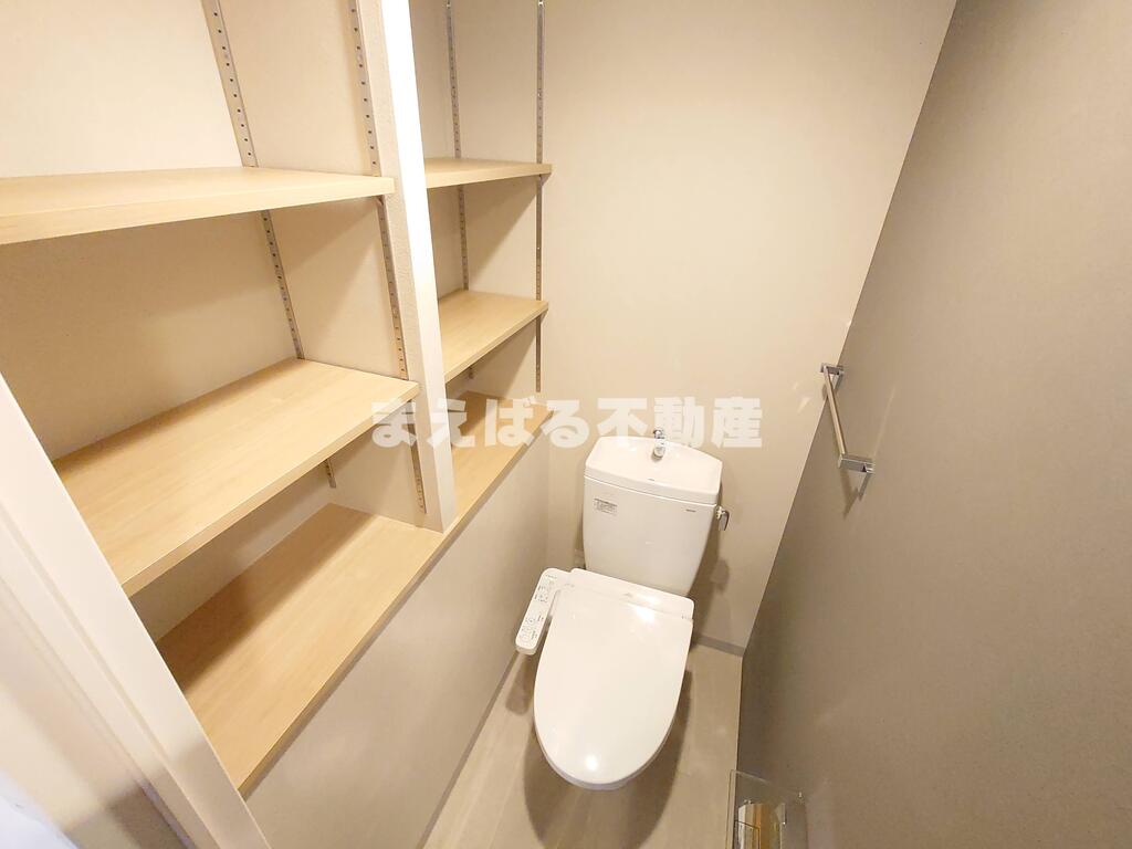 トイレ　温水洗浄便座