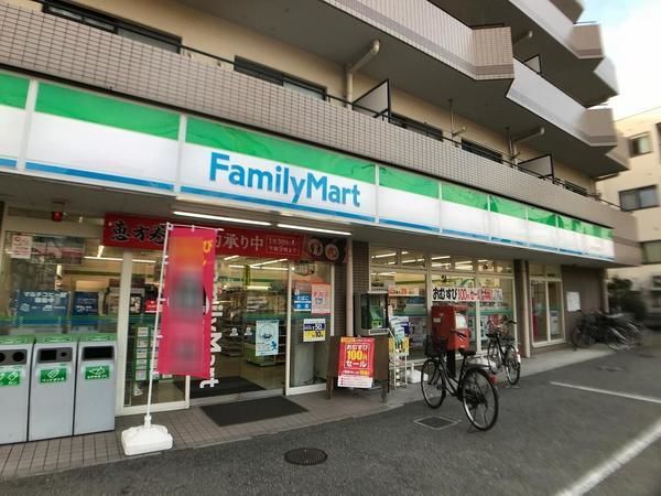 コンビニ　ファミリーマート 尼崎大庄西町店（コンビニ）まで597m