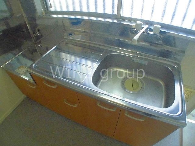 キッチン　ガスコンロ設置可能のワイドなキッチンです