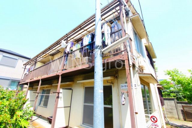 建物外観　閑静な住宅街に佇む賃貸アパート