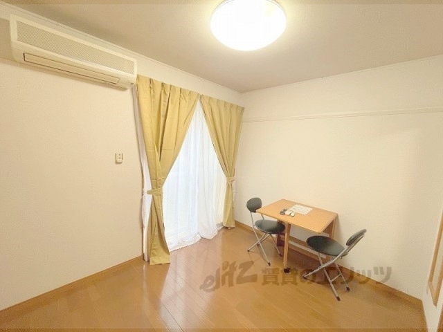 居室・リビング　洋室