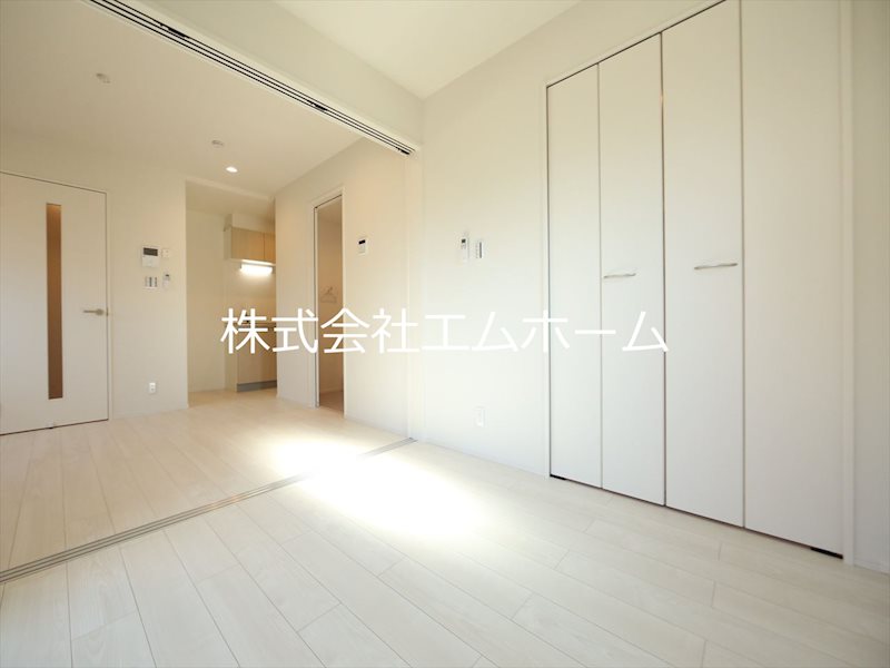 その他部屋・スペース　洋室3.4帖　ウォークインクローゼット付　エアコン付