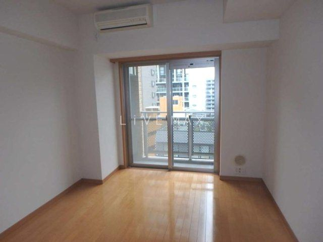 居室・リビング　別号室参考写真