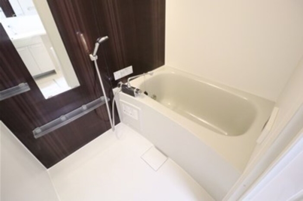 バス・シャワールーム　同建物別部屋写真