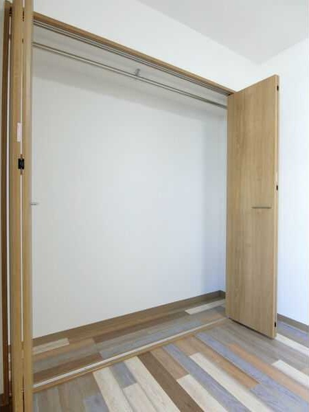 収納　ヴァンクール城東　クローゼット