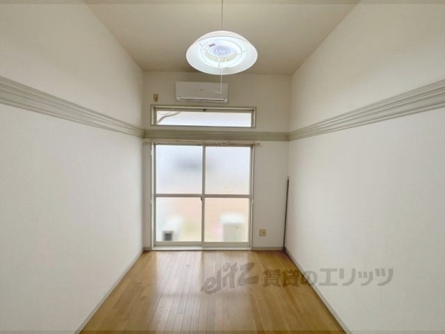 居室・リビング　洋室