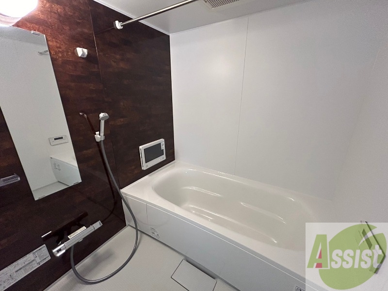 バス・シャワールーム　お風呂になります。一日の疲れを癒してくださいね。