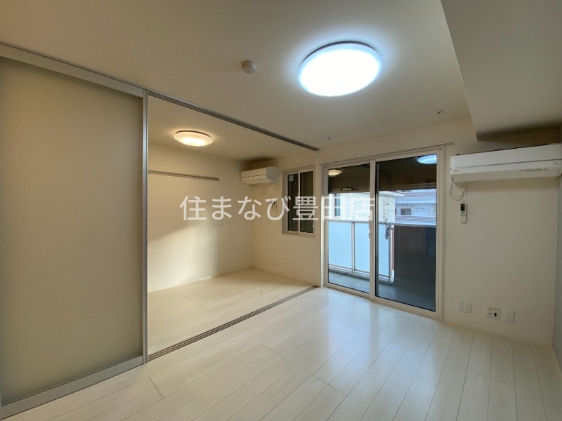 居室・リビング　同型タイプ