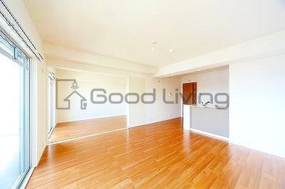 居室・リビング　ここで楽しい食事の時間