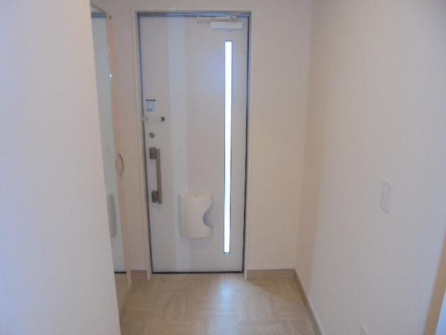 玄関　※掲載情報と物件の現況が異なる場合、現況を優先するものとしま