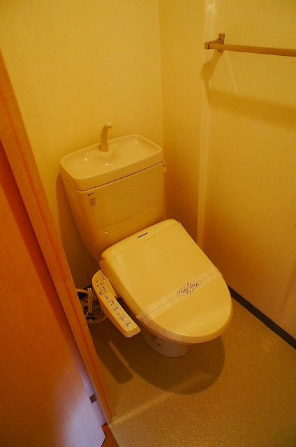 トイレ　トイレもきれいです