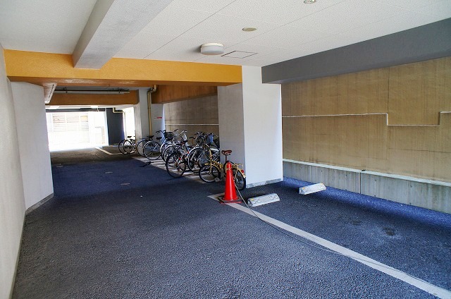 駐車場　車をお持ちの方に嬉しい駐車場付きの物件です