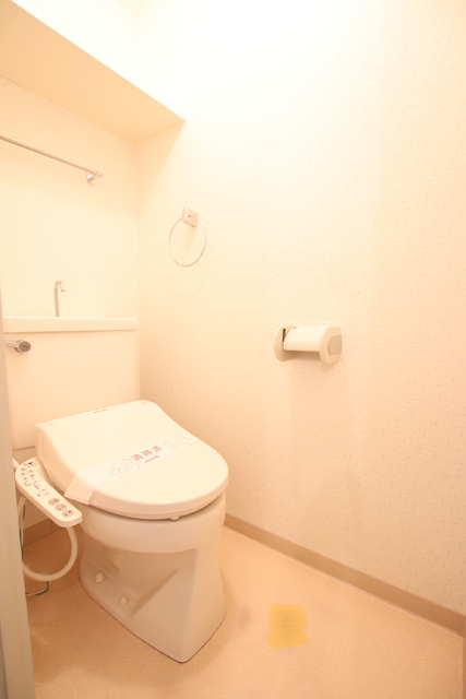 トイレ　洗浄機能付き暖房トイレ