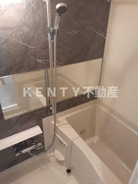 バス・シャワールーム　お風呂です