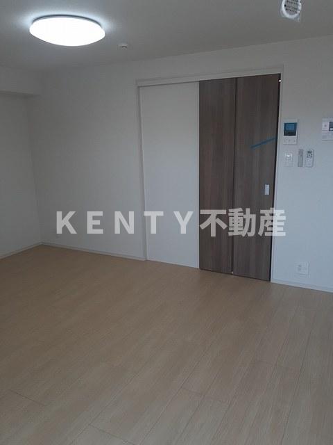 その他部屋・スペース　落ち着いて過ごせるお部屋なので、寝室にいかがでしょうか