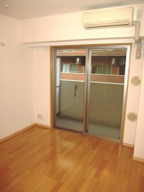 居室・リビング　★明るいリビング★