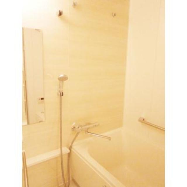 バス・シャワールーム　※写真は同タイプ住戸です。