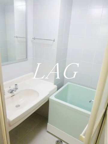 バス・シャワールーム　お風呂です。