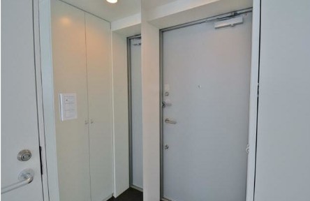 玄関　アプリーレ赤坂