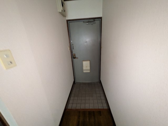 玄関　サンハイム平和