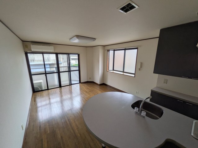 居室・リビング　サンハイム平和