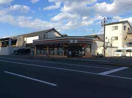 コンビニ　セブンイレブン京都烏丸十条店（コンビニ）まで159m