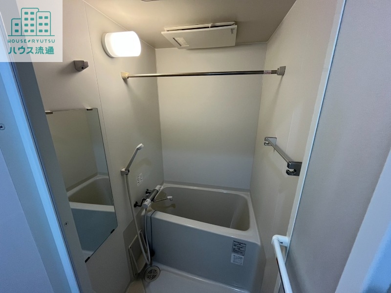 バス・シャワールーム　※同タイプ別号室写真