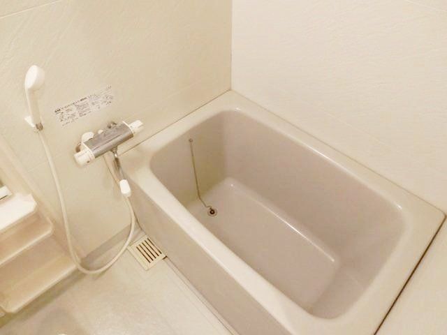 バス・シャワールーム　浴室乾燥機能付バスルーム