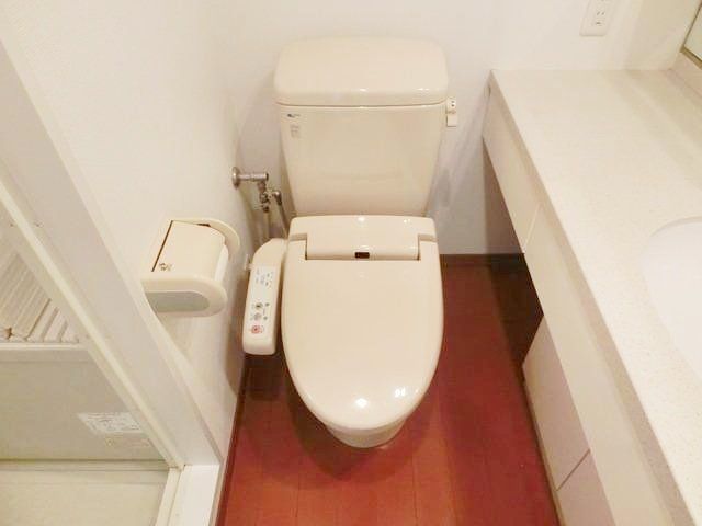 トイレ　シャワートイレ