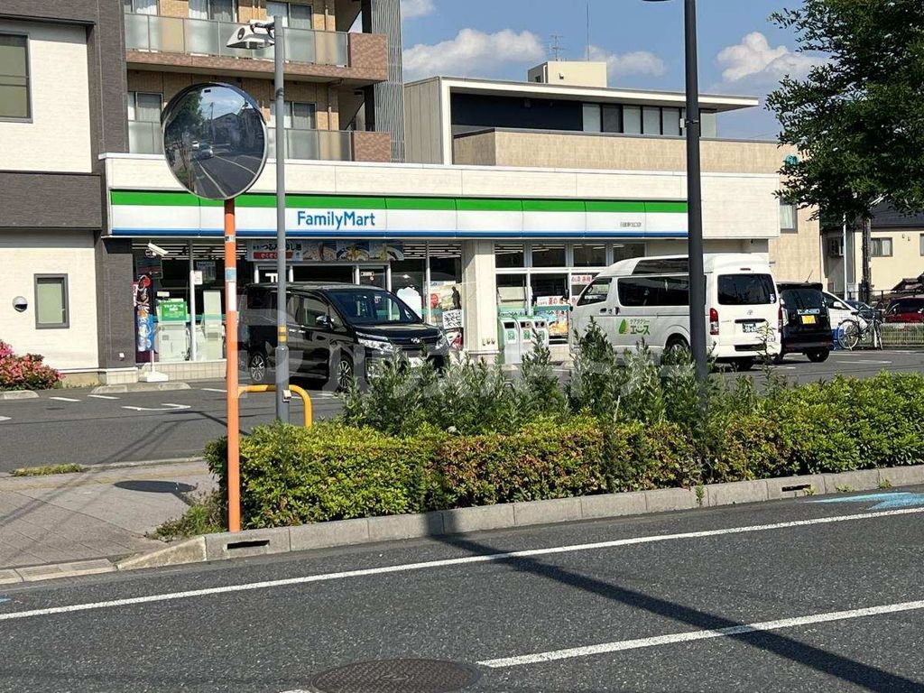 コンビニ　ファミリーマート 日進駅北口店（コンビニ）まで360m