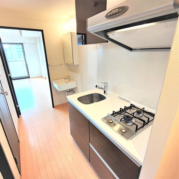 キッチン　同型タイプの為、現状を優先致します。