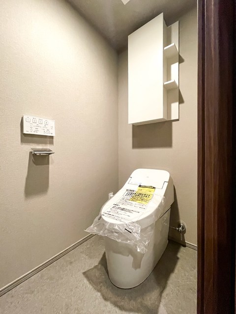 トイレ　※写真は同タイプ住戸です。