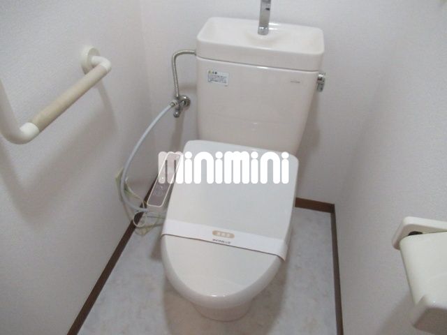 トイレ　※別号室の参考写真です