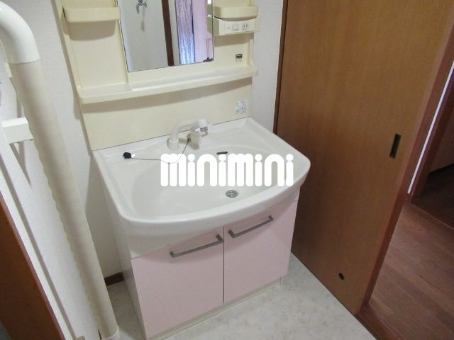 洗面設備　※別号室の参考写真です