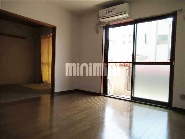 居室・リビング　※別号室の参考写真です