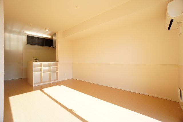 居室・リビング　※同物件、同タイプの写真になります。