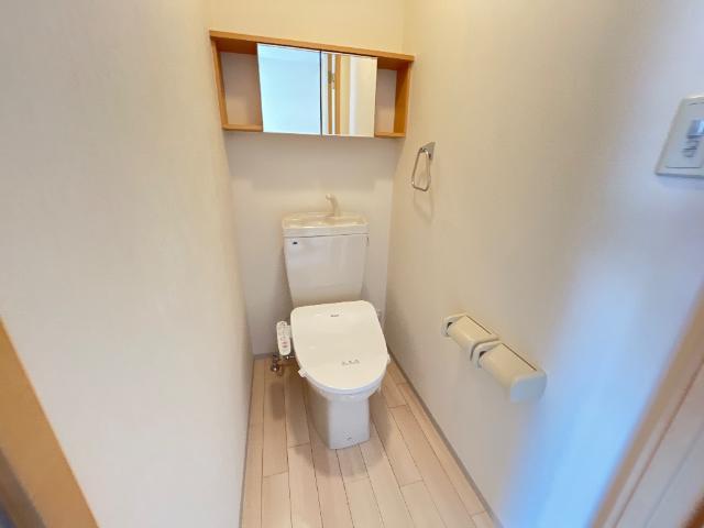 トイレ　シャワー付トイレ