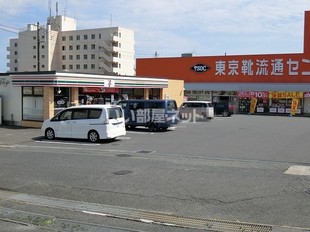 コンビニ　セブンイレブン 日立北店（コンビニ）まで688m
