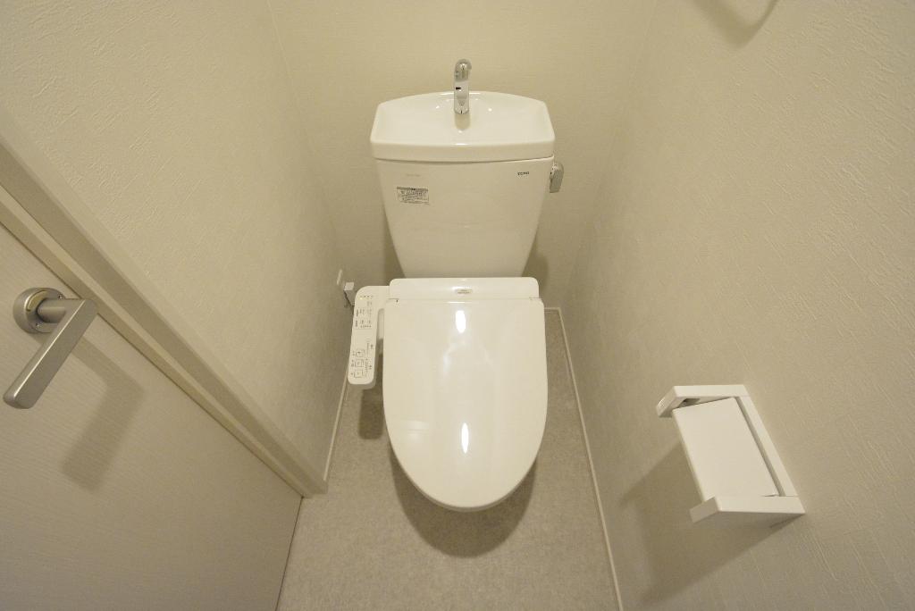 トイレ　シャワー付トイレ