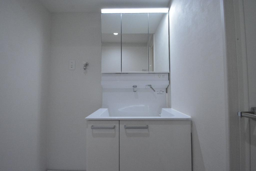 洗面設備　洗髪洗面化粧台